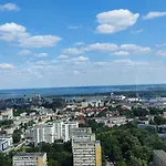 Aleda Tower, 14 Floor, Balkon