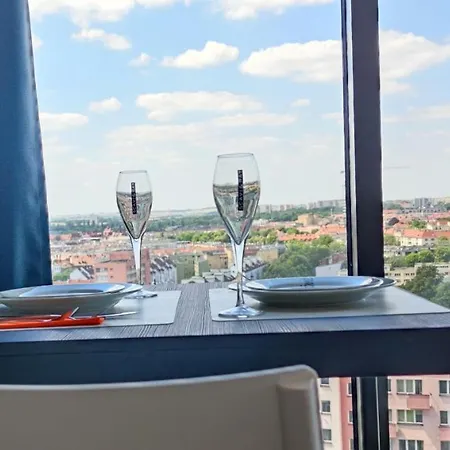 Aleda Tower, 14 Floor, Balkon * Stettino
