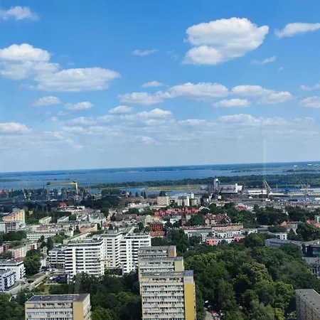 Aleda Tower, 14 Floor, Balkon