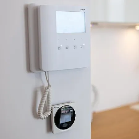 Aleda Tower, 14 Floor, Balkon Apartment