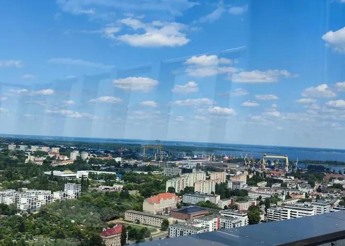 Aleda Tower, 14 Floor, Balkon