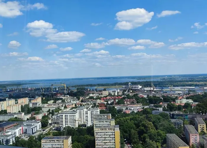 Aleda Tower, 14 Floor, Balkon