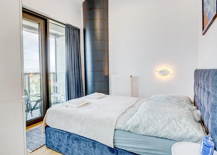 Aleda Tower, 14 Floor, Balkon *